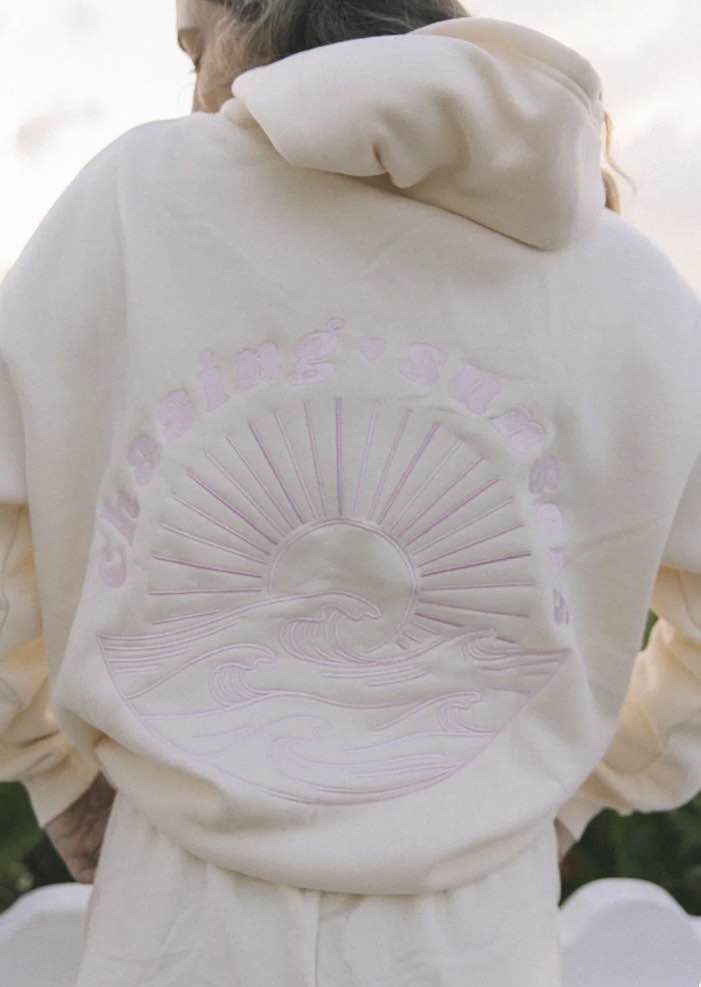 Viral Chasing Sun-Set Hoodie™ Crème